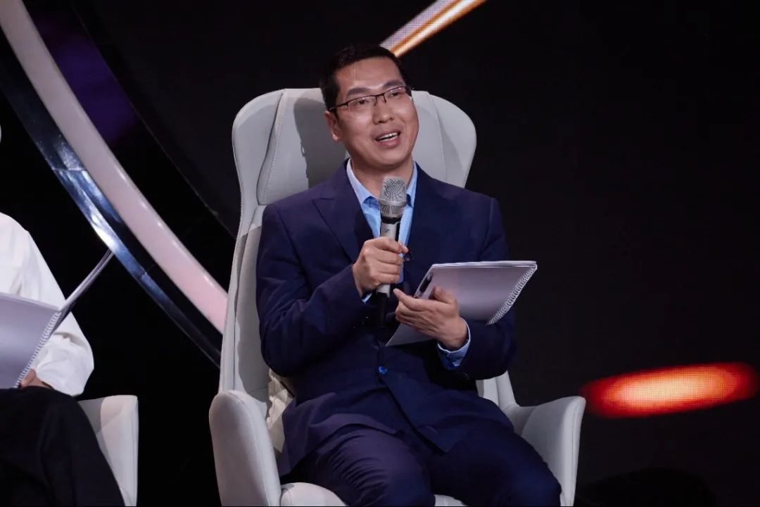 Председатель SonnePower Го Яньжуй появился на Hunan TV в программе "Duel for Gold 2025", вдохновляя мечты молодых предпринимателей