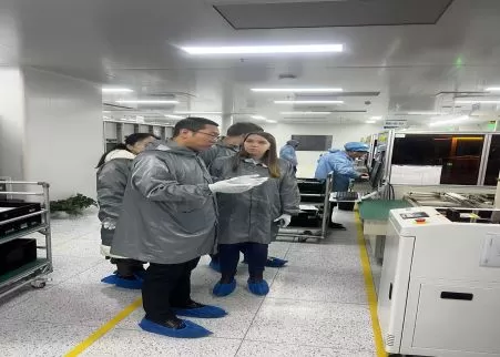 SonnePower приветствует международных клиентов с визитом на предприятие и заключает годовой контракт на 2 миллиона долларов